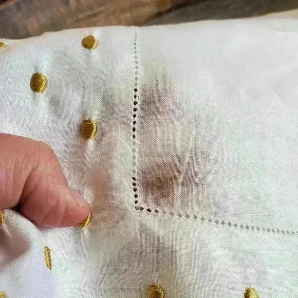 Set of  6 linen hemstiched placemats - Picture 5 of 8